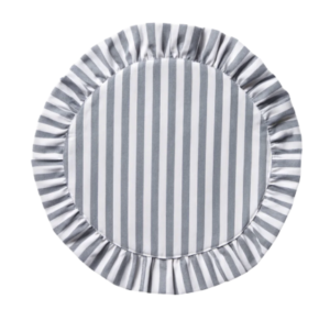 Double-lined and made from a soft cotton-linen blend with an exaggerated ruffle border, this New-England inspired placemat